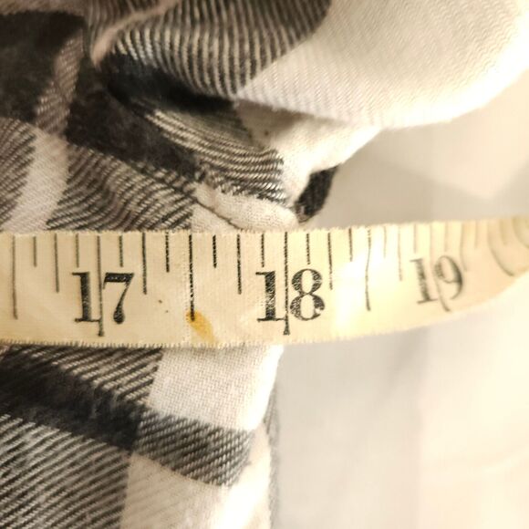 American Eagle Womens Small Gray Ahh-Mazingly Soft Flannel Jegging Fit Shirt - Picture 4 of 6